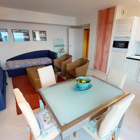 Apartamento 7vp - Beau Et Grand 2p Plein Centre Face Avec Parking *